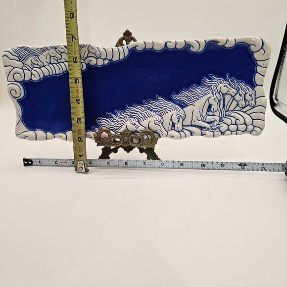 1994 Heart Land Studios Wild Horses Pottery Tray by Lyn Ulick - Stunning Design - Picture 10 of 10